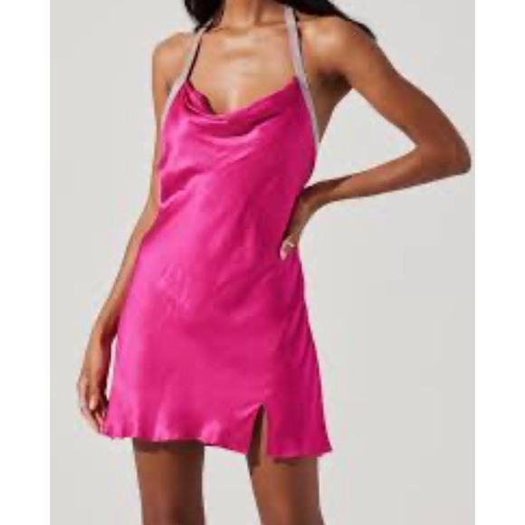 ASTR Women's Pink Sicily Halter Dress Lined Rhinestones Size Medium New $118 - Picture 1 of 11